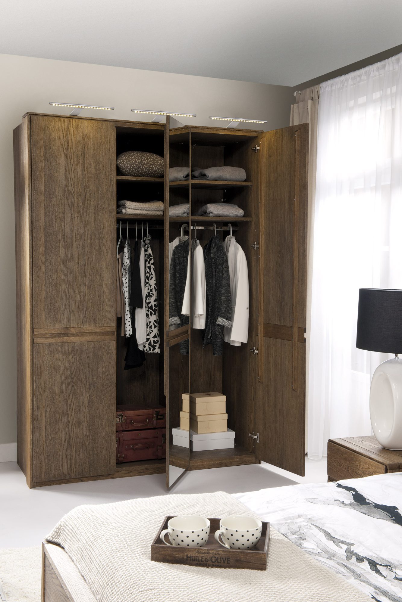 Wnetrze-Szafy-Atlanta-Zestaw-Do-Sypialni